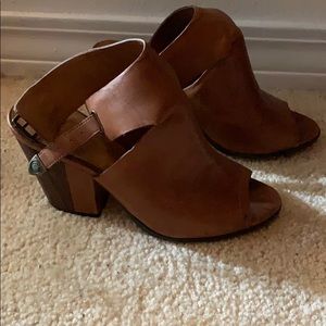 Arturo  Chiang leather open toe booties